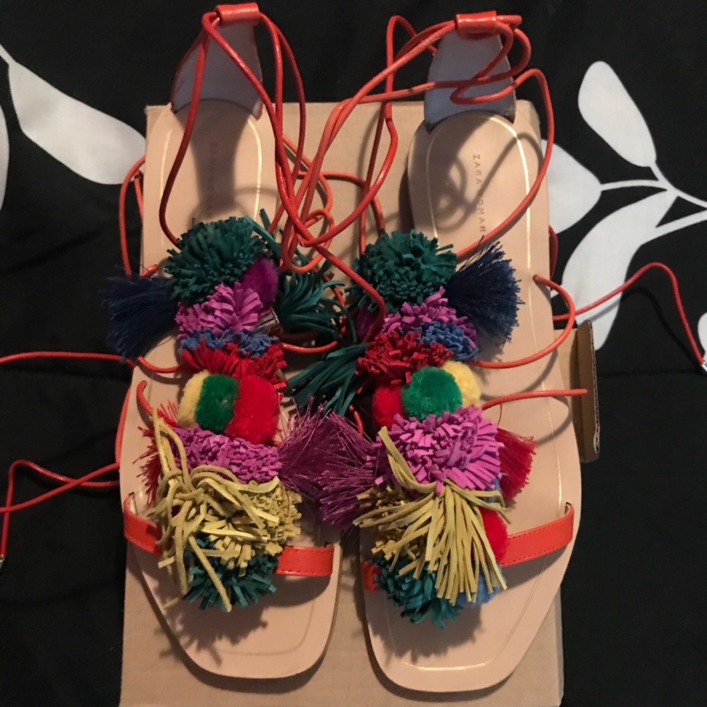 Zara Pom Pom Flat Sandals 39